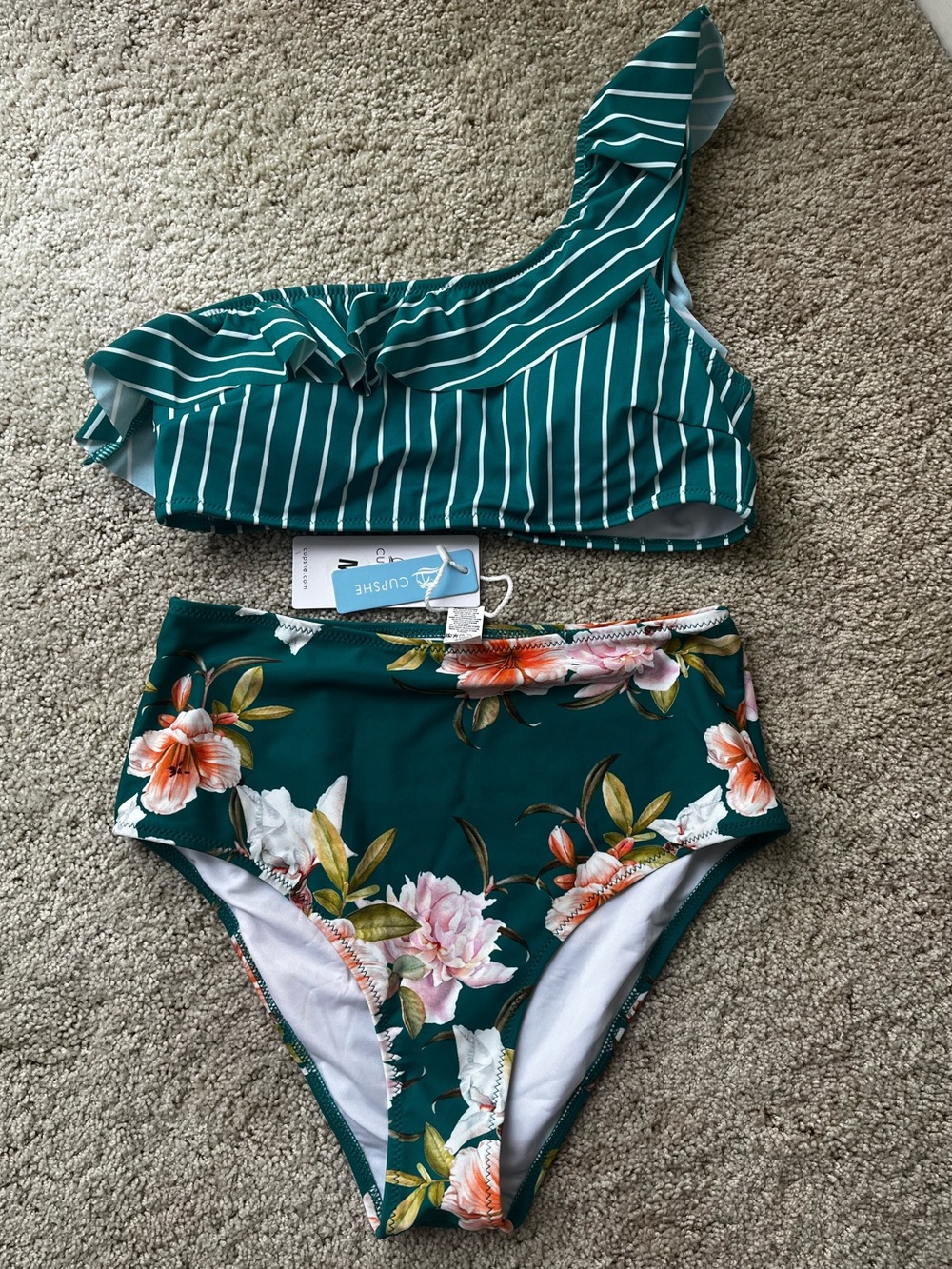 NWT Cupshe Bikini Set